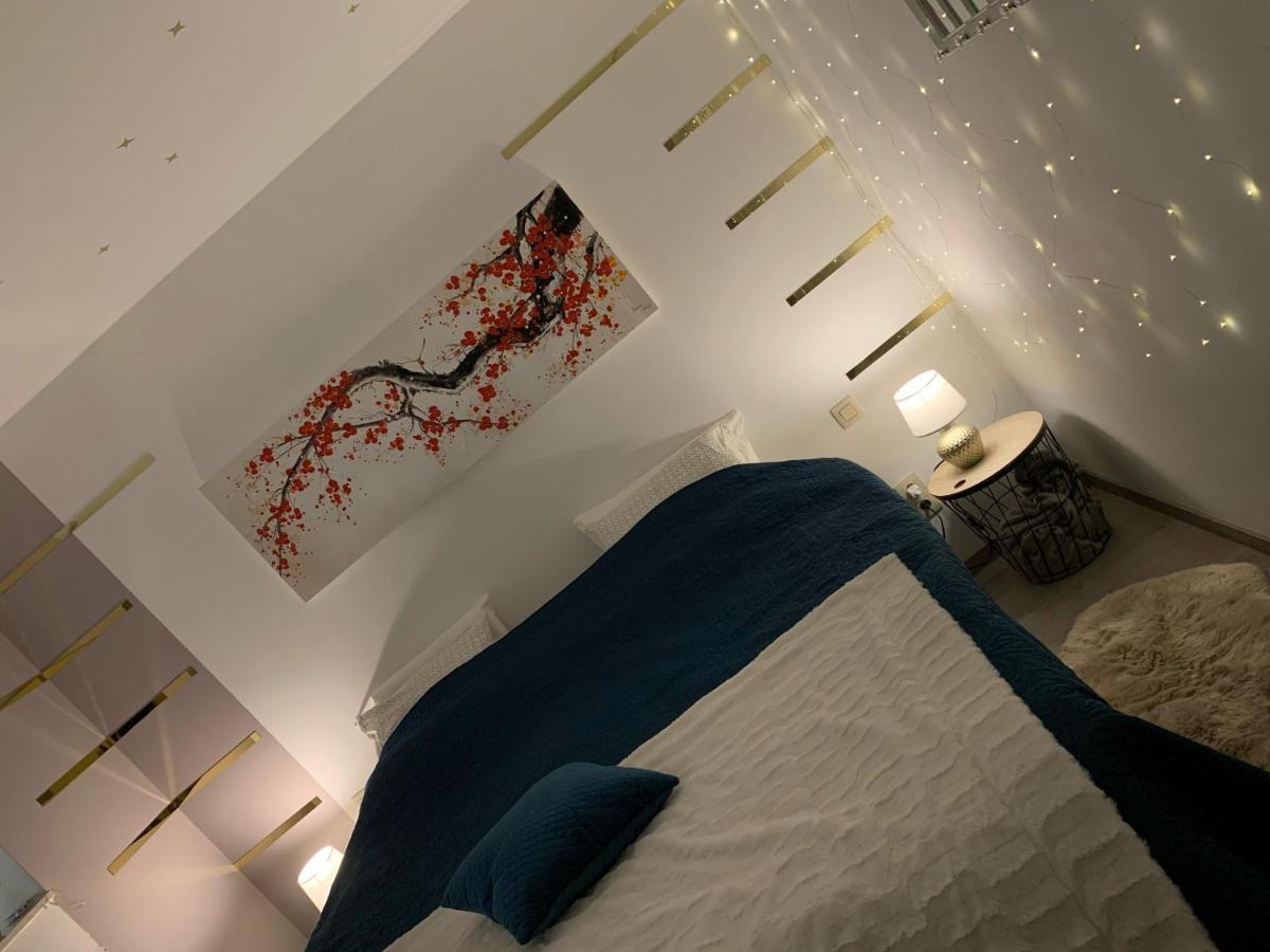 쉬메 Au Petit Nid Froissart B&B 외부 사진