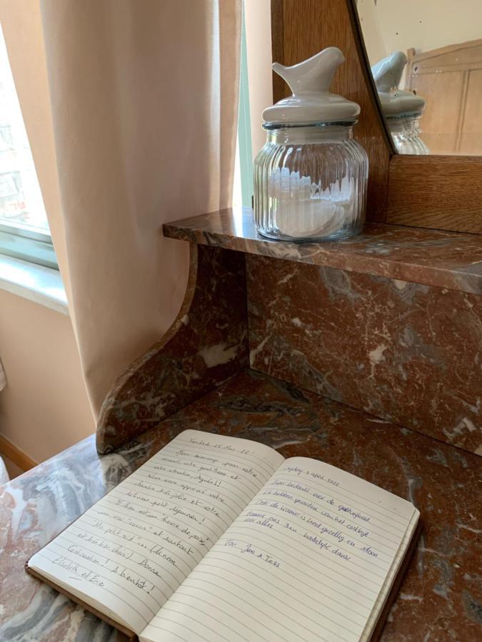 쉬메 Au Petit Nid Froissart B&B 외부 사진